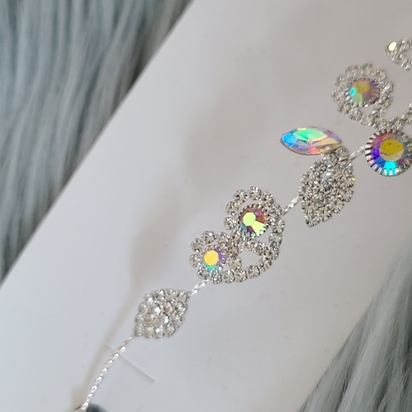 Rhinestone flowergirl headpiece - Picture 3 of 5